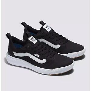 Vans MTE UltraRange EXO Shoe Womens size 9